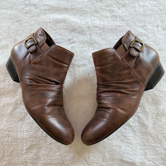 Kim Rogers “Tess” Ankle Booties Chestnut Faux Leather Buckle Accent Boot W US 8 - Picture 1 of 10